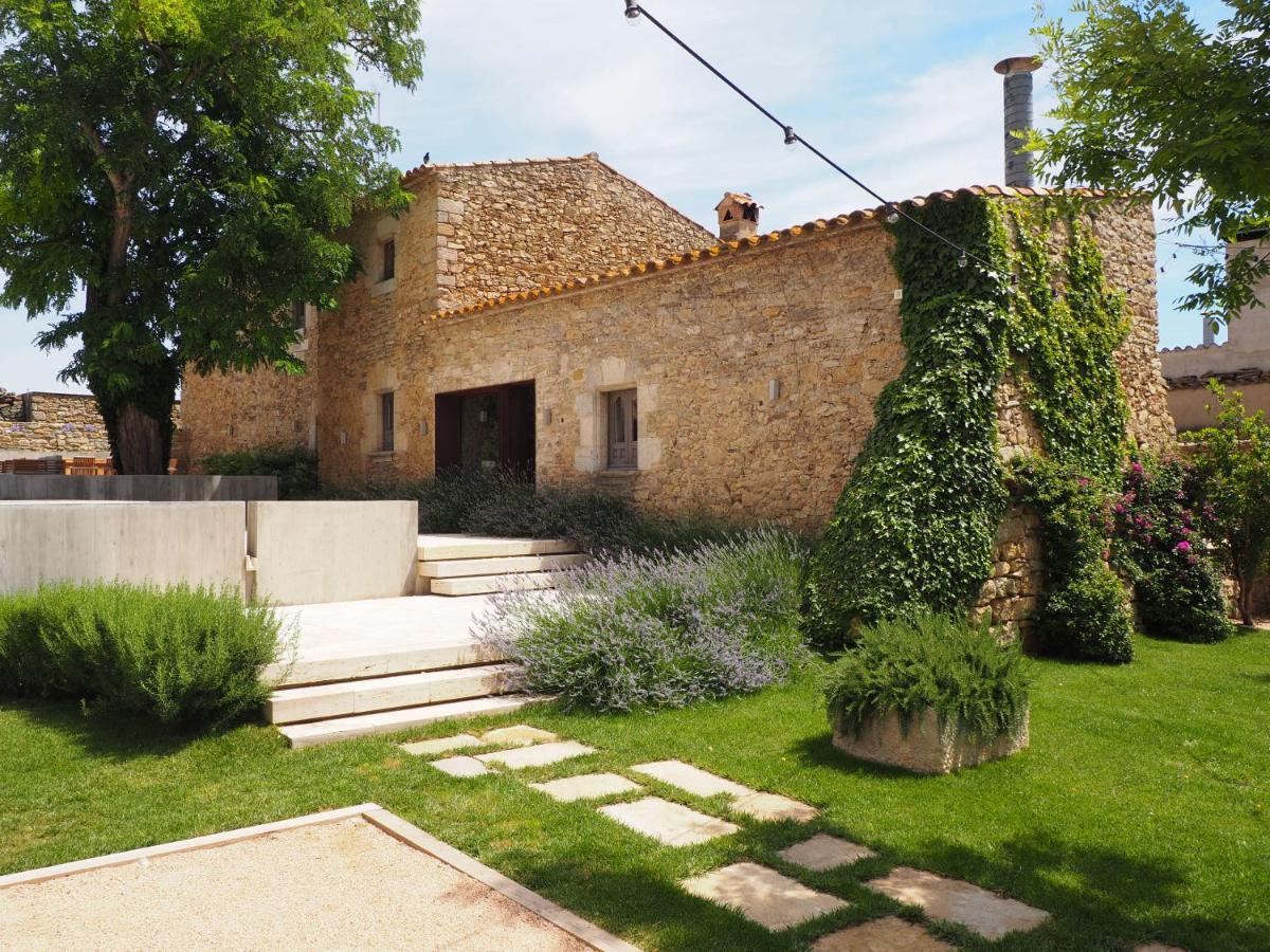 Deco - Casa Castell De Peratallada Exterior photo