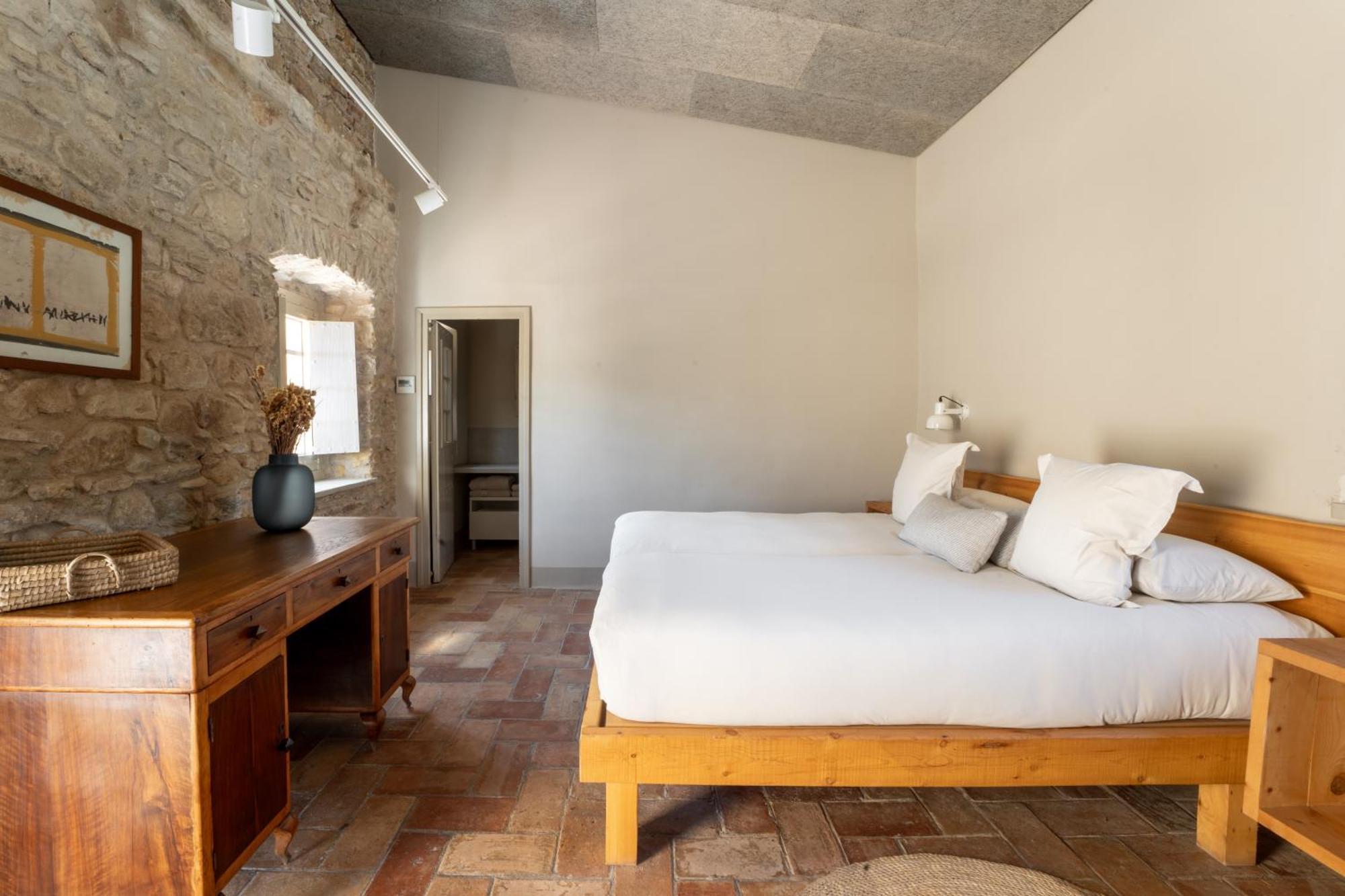 Deco - Casa Castell De Peratallada Exterior photo