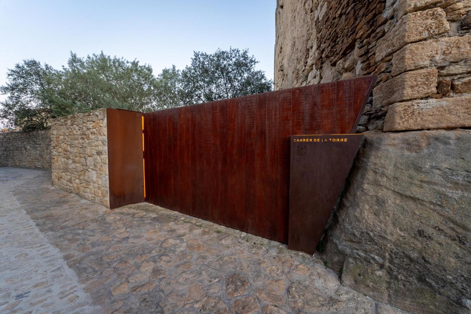 Deco - Casa Castell De Peratallada Exterior photo